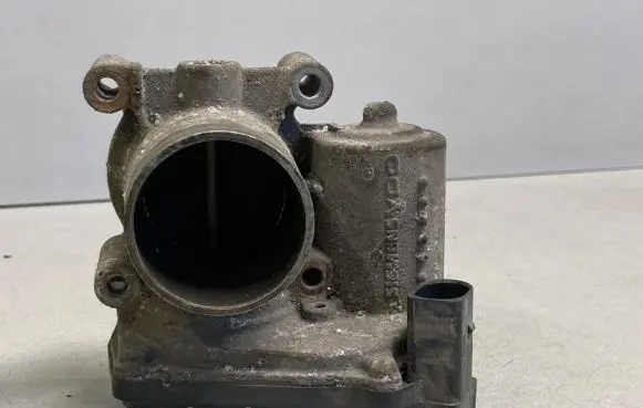 Volkswagen Polo IV 9N3 Throttle valve 03C133062B A2C53030790
