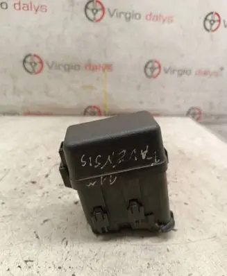 Toyota Avensis T270 Fuse box set