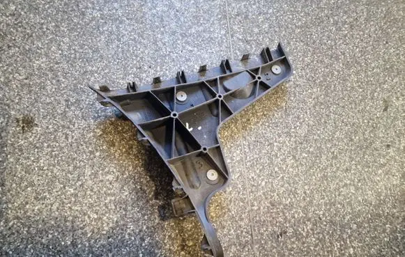 Audi A4 S4 B7 8E 8H Front bumper mounting bracket