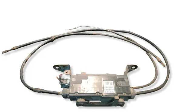 Renault Espace - Grand espace IV Rear brake EMF control unit/module 01267390810 8200353723 040640851
