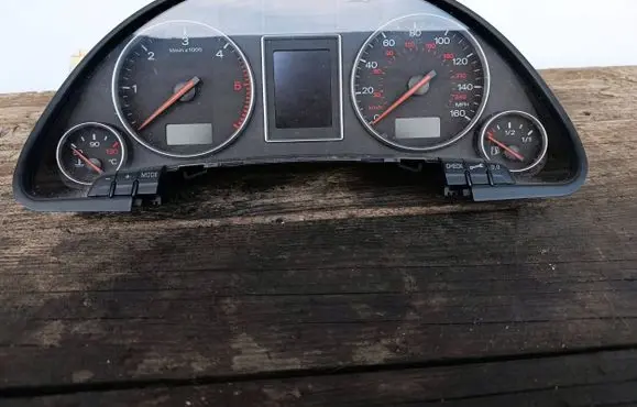 Audi A4 S4 B6 8E 8H Speedometer (instrument cluster) 8E0920950M