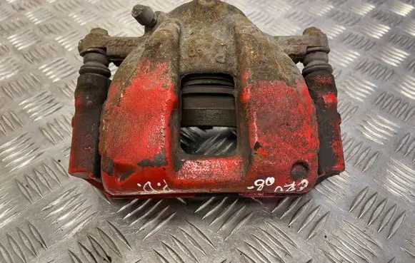 Honda CR-V Front brake caliper