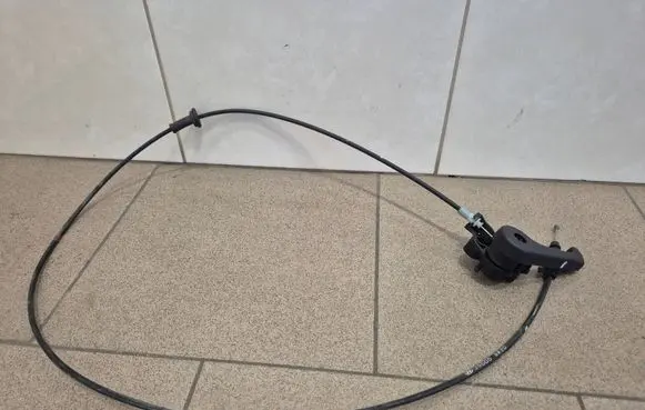 Hyundai Kona I Engine bonnet/hood lock release cable