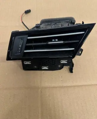 Volkswagen PASSAT B8 Dashboard side air vent grill/cover trim 3G1819701E