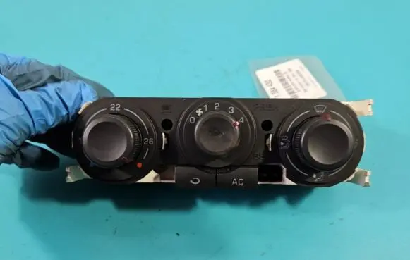 Climate control/heater control trim