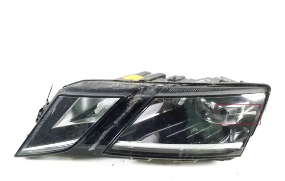 Skoda Octavia Mk3 (5E) Headlight/headlamp 5E1941015D