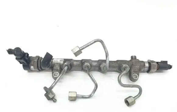 Volkswagen PASSAT CC Fuel main line pipe