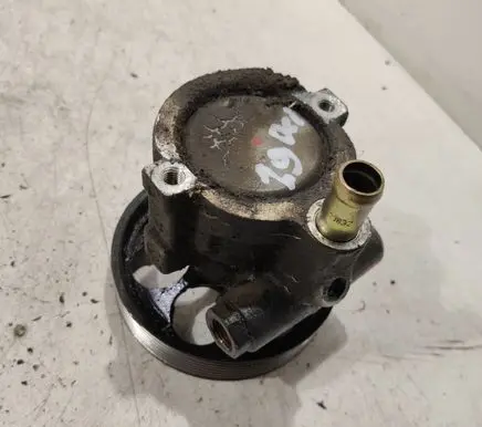 Renault Espace - Grand espace IV Power steering pump 7700426719