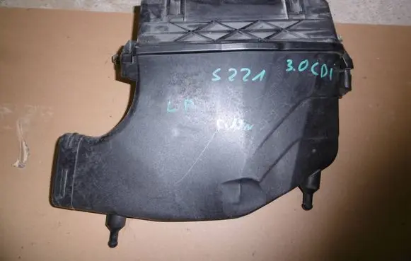 Mercedes-Benz S W221 Intake resonator EB012 A6420904301