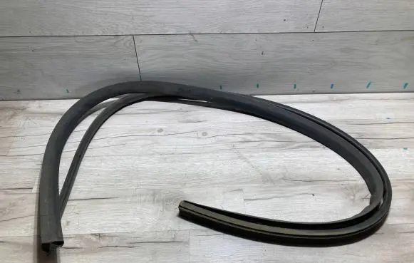 Audi Q2 - Front door rubber seal 81A839119