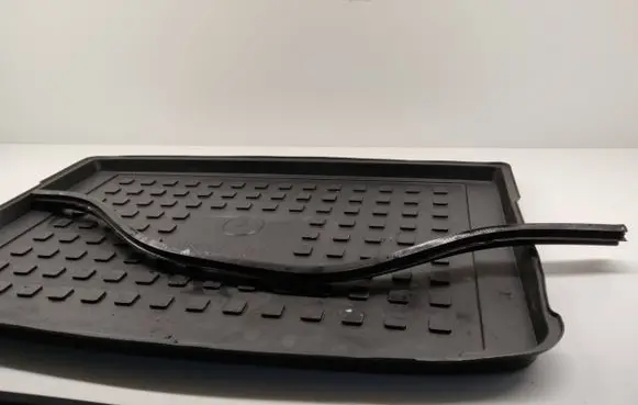 Engine compartment rubber