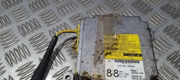 Toyota Avensis T250 Airbag control unit/module 208623106 208623-106