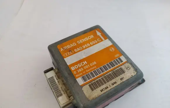 Audi A4 S4 B5 8D Airbag control unit/module 8A0959655C 0285001038