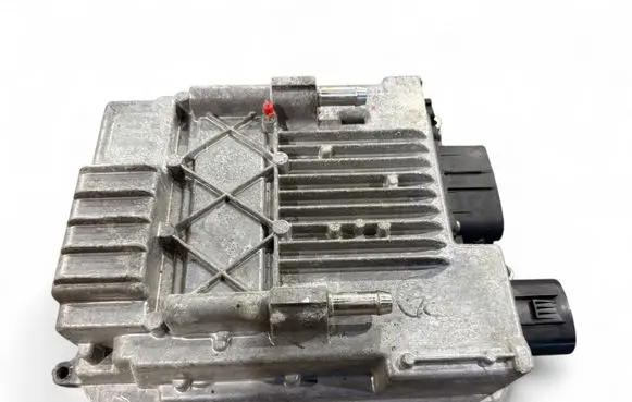 Fisker Karma Voltage converter inverter C131110502002