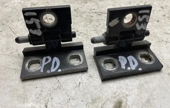 Volvo S60 Front door hinge set 