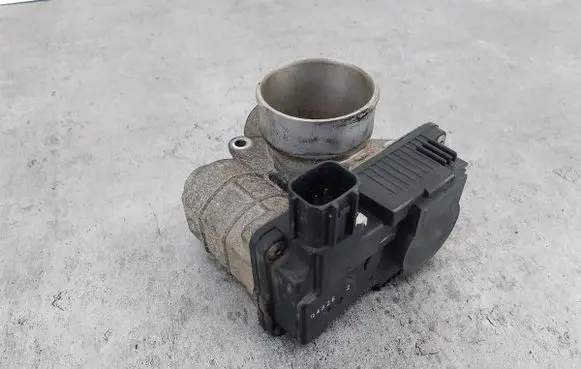Nissan Primera Throttle body valve SERA57601