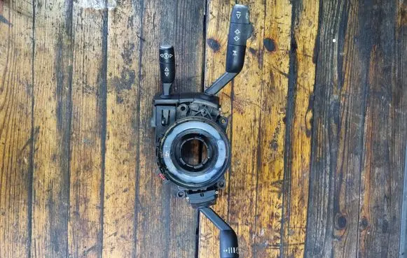 BMW X3 E83 Other switches/knobs/shifts 61318379091