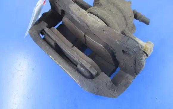 Mitsubishi Colt CZ3 Front brake caliper