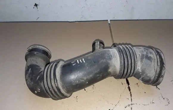 Peugeot 307 Air intake hose/pipe 9656953680