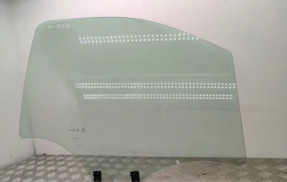 Toyota Proace Front door window/glass (coupe) 43R00049