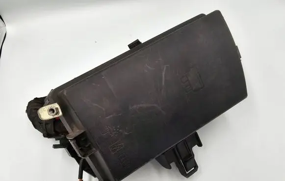 Volkswagen Touran III Fuse box set 5Q0937125D