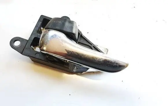 Toyota Avensis Verso Front door interior handle 
