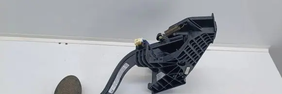 Mini One - Cooper F56 F55 Brake pedal 6860675 6854629 80047112