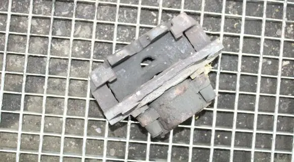 Jaguar XF X250 Front brake caliper