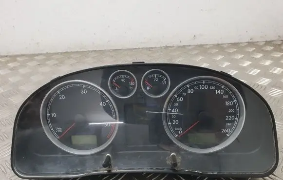 Volkswagen PASSAT B5.5 Speedometer (instrument cluster) 3B0920807A VWZ7Z0B5973951