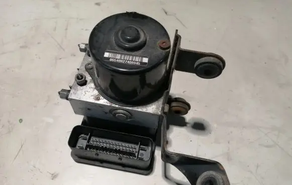 Mazda 3 I ABS Pump 3M512C405EA