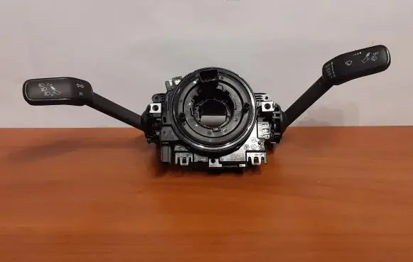 Volkswagen PASSAT B8 Indicator stalk 3497 409384