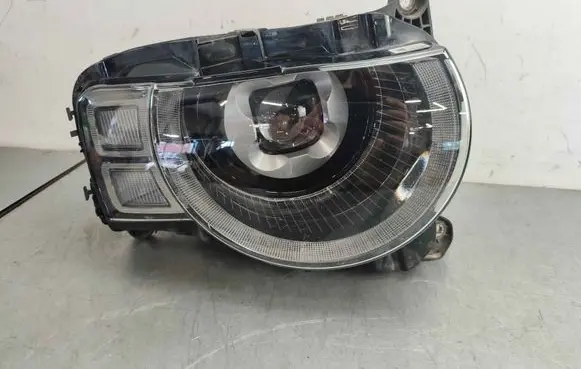 Land Rover Defender Headlight/headlamp LR181375 LR129866
