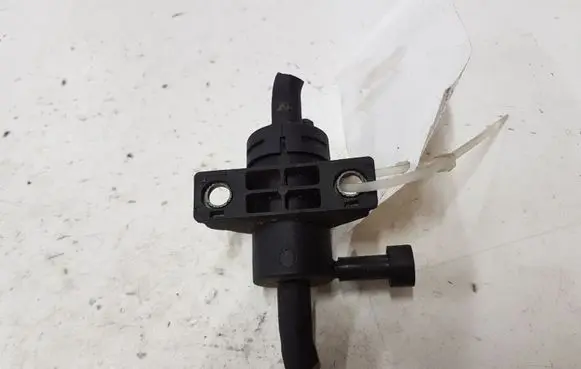 Vacuum valve