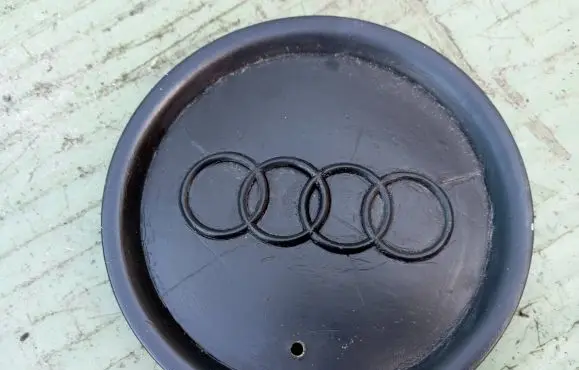 Audi A6 S6 C5 4B Original wheel cap 8L0601165D