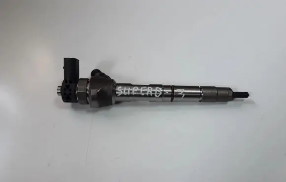 Skoda Superb B8 (3V) Fuel injector 04L130277AD