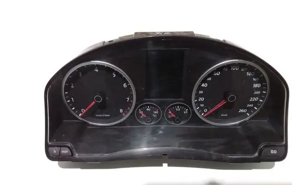 Volkswagen Tiguan Speedometer (instrument cluster) 5N0920870C