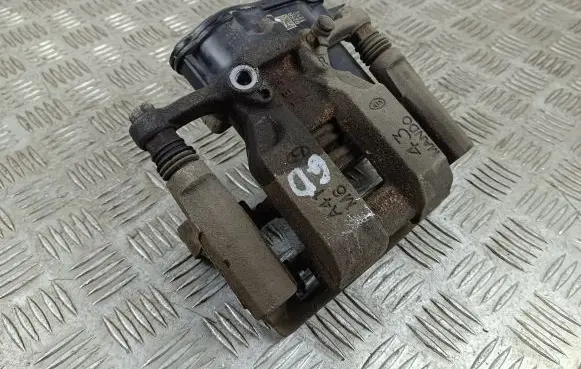 KIA Sorento IV Rear brake caliper