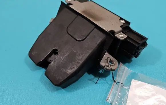 Ford Mondeo MK IV Tailgate/trunk/boot lock/catch/latch 3M51-R442A66-AR IMPRK1475388
