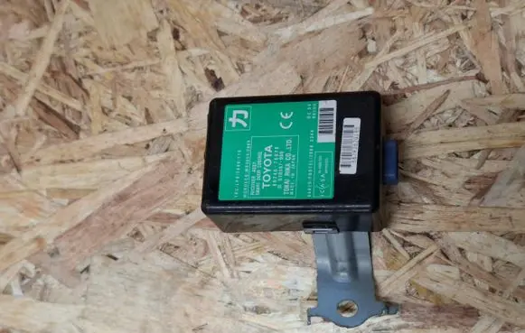 Lexus CT 200H Door control unit/module 8974076070 61B567000