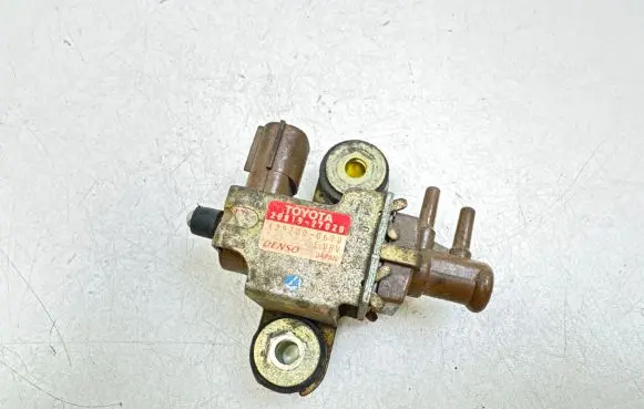 Toyota Corolla Verso E121 Turbo solenoid valve 2581927020 1397000670