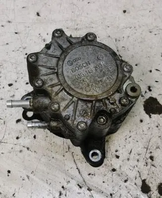 Volkswagen PASSAT B6 Vacuum pump 03G145209C
