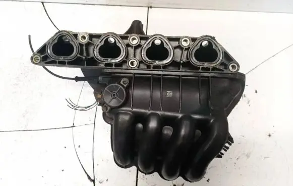 Volkswagen Golf IV Intake manifold 036129711