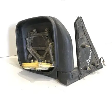 Mitsubishi Pajero Front door electric wing mirror 01818