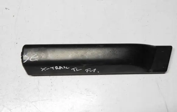 Nissan X-Trail T31 Roof transverse bars on the 
