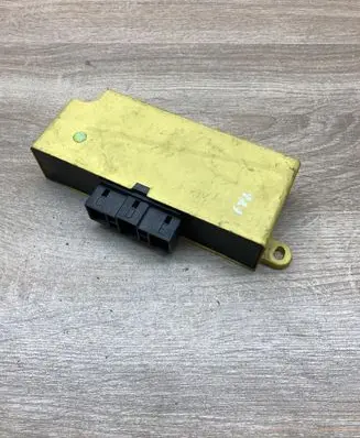 Mercedes-Benz E W124 Comfort/convenience module 1248203126 5DS006476