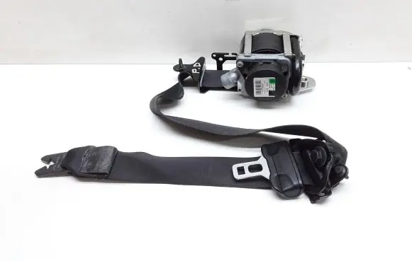Volvo S60 Front seatbelt 616155800 P39818843