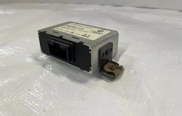Audi A6 S6 C4 4A Other control units/modules 4A0951173 960045