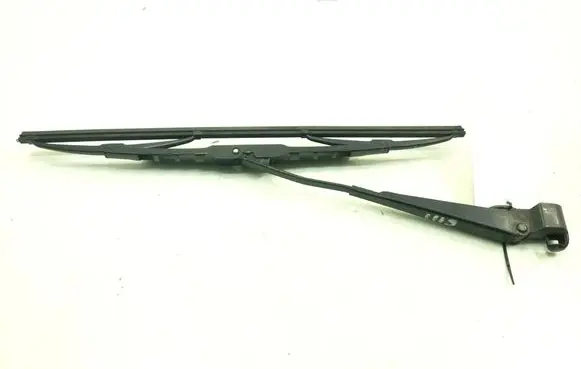 Rear wiper blade arm