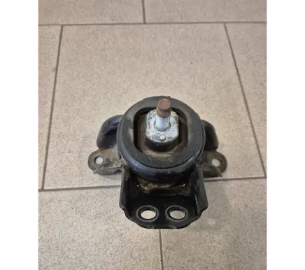 Engine mount bracket