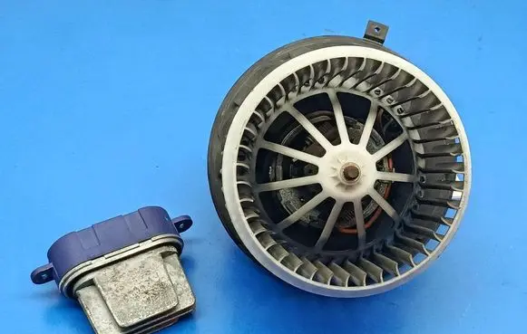 Alfa Romeo 159 Heater fan/blower 52407597